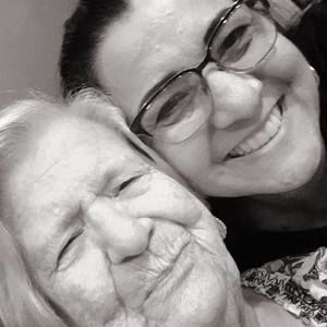 Meet your Posher, Jeannine